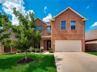 4013 Hollow Lake Rd, Roanoke, TX 76262