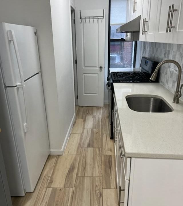 1st image of 39 Henry St APT 11