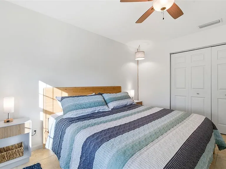 5174 Beach Dr SE #D — Photo 22