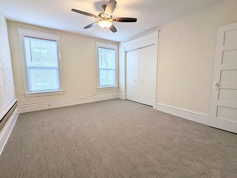 2401 Dupont Ave S — Photo 6