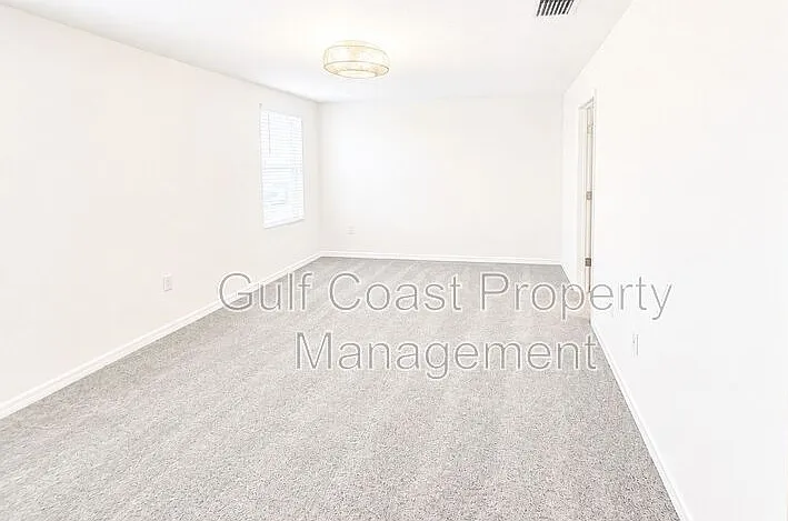 10219 Charlotte Dr — Photo 8