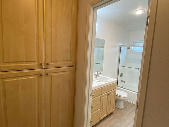 4th image of 3984 Utah St #3
