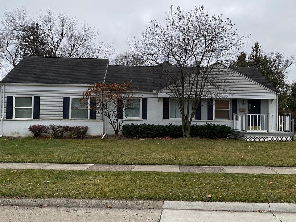 1st image of 4254 Elmwood Ave