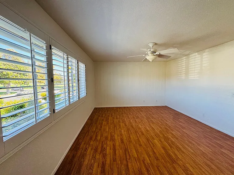 1023 N Agusta Ave — Photo 15