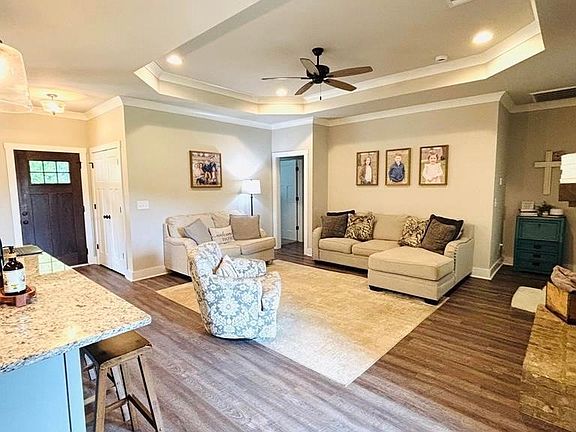 5th image of 1670 Rifle Range Rd