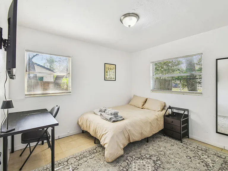 10103 N Lantana Ave — Photo 23