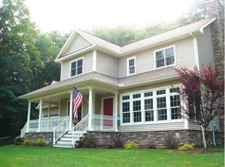 457 Hopewell Rd, Glastonbury, CT 06033