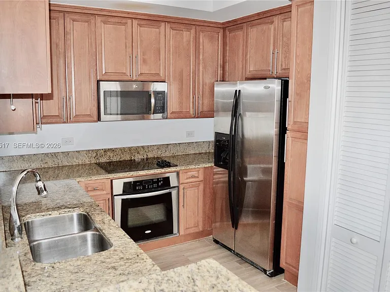 1805 Ponce De Leon Blvd #529 — Photo 2