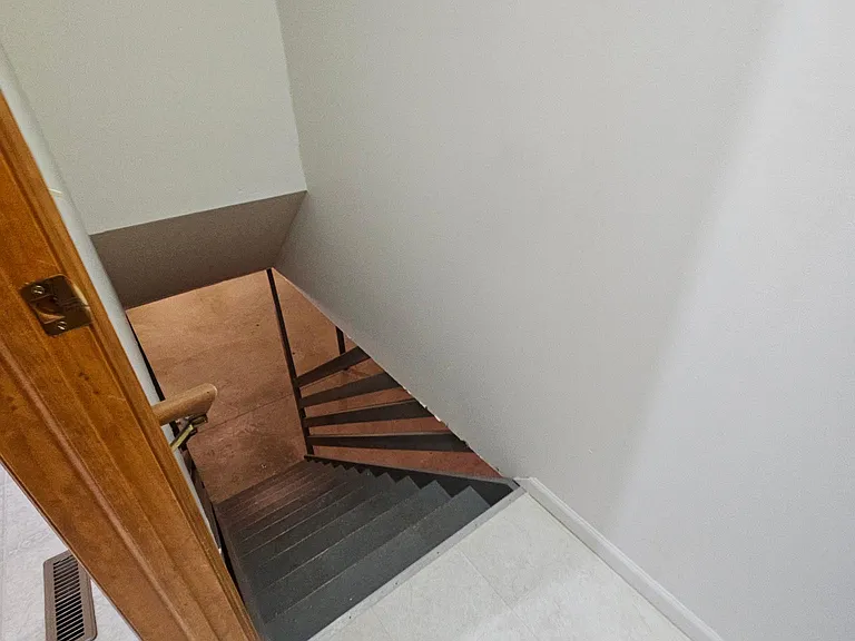 4476 Edgarton Dr — Photo 14