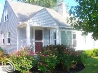 302 Sunset St, Plymouth, MI 48170