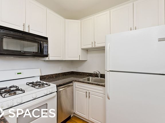 3rd image of 3751 N Marshfield Ave #1A