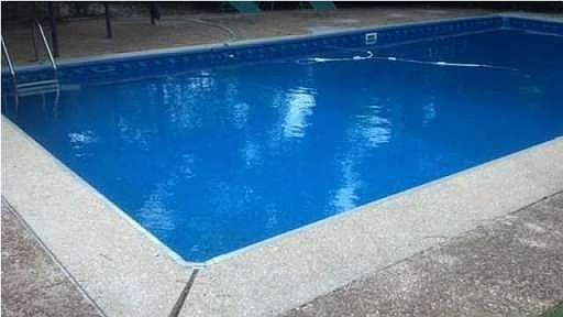 4th image of 303 N 57th Ave