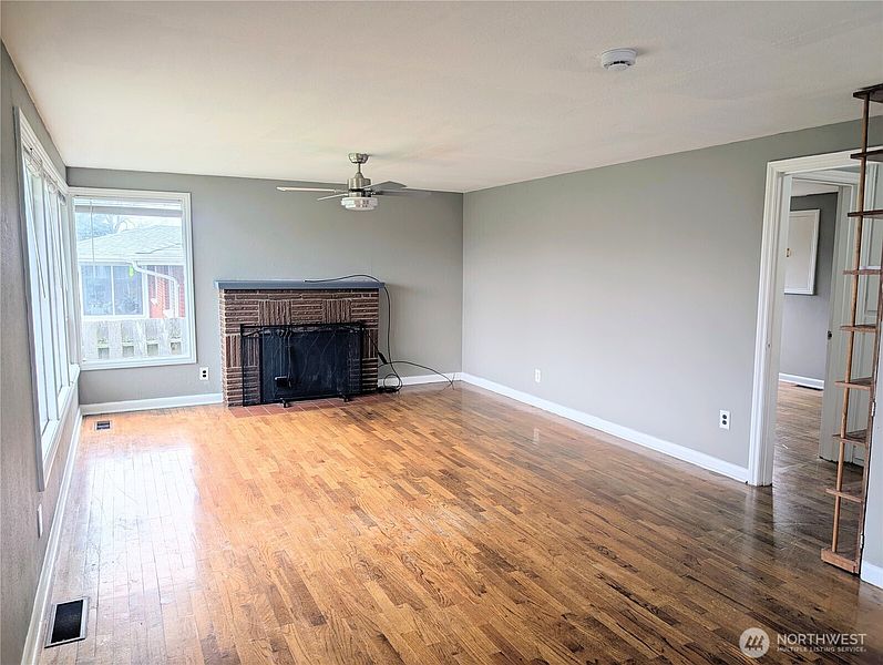 5th image of 1740 SE 6th Street