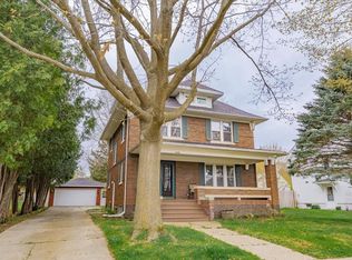 1113 2nd St, New Glarus, WI 53574