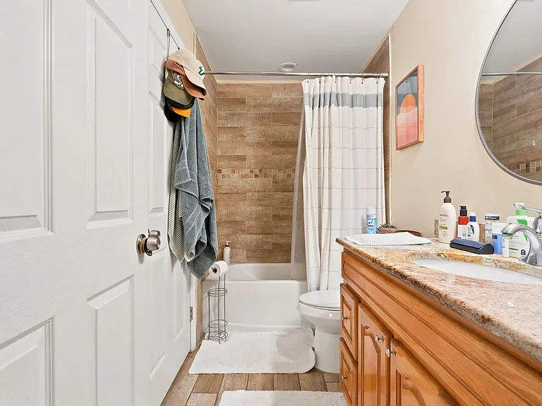 8642 Mallard Reserve Dr #101 — Photo 22