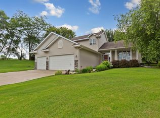 1404 19th Ave NW, Faribault, MN 55021