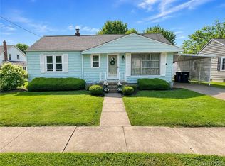 1212 90th St, Niagara Falls, NY 14304