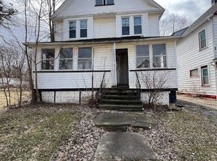 9618 Raymond Ave, Cleveland, OH 44104