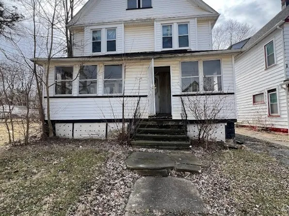 9618 Raymond Ave, Cleveland, OH 44104