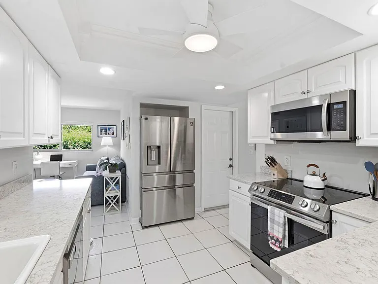 6372 Sleepy Willow Way — Photo 9