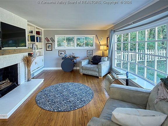 2nd image of 1727 Loudon Heights Rd