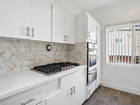 5th image of 3344 Keystone Ave Unit 9