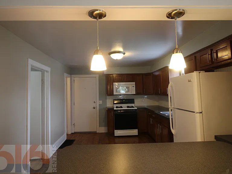 25 National Ave SW #1 — Photo 4