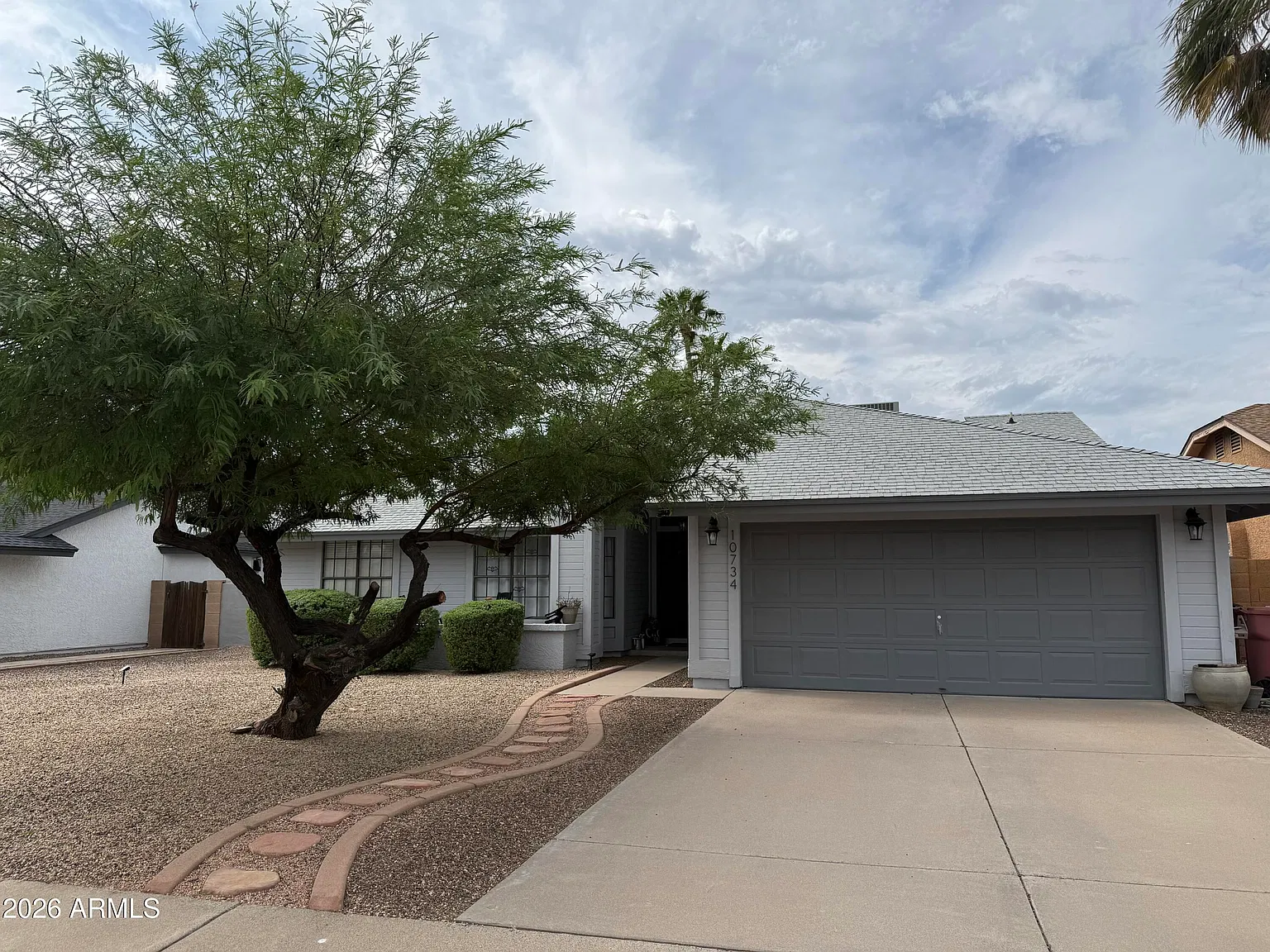 3 bed, 2.0 bath, 1820 sqft, $3,750 — Photo 2