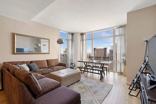 Rented by Nest Seekers International | media 27