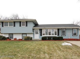 1419 Colby Ln, Schaumburg, IL