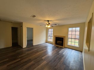 118 Bent Creek Cir N #B, Brandon, MS 39047
