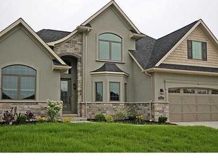 9706 Garden Walk, Clarence Center, NY 14032