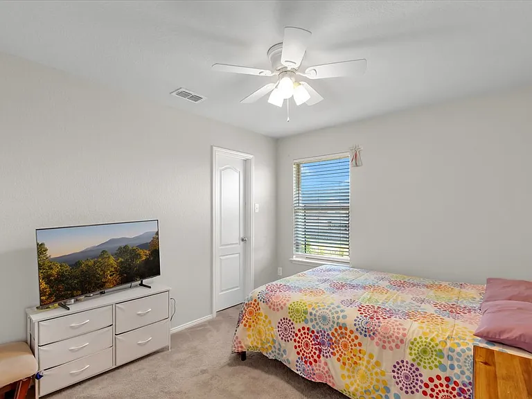 4260 Aldridge Ln — Photo 17