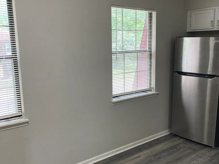 181 NW Zaun Ave #187 — Photo 1
