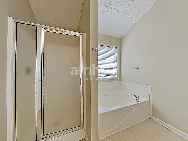 1318 Baylor Dr — Photo 17
