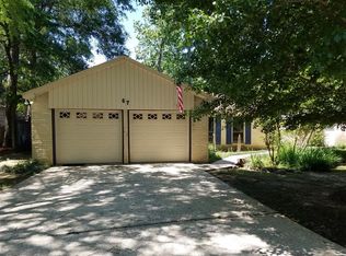 67 E White Willow Cir, Spring, TX 77381