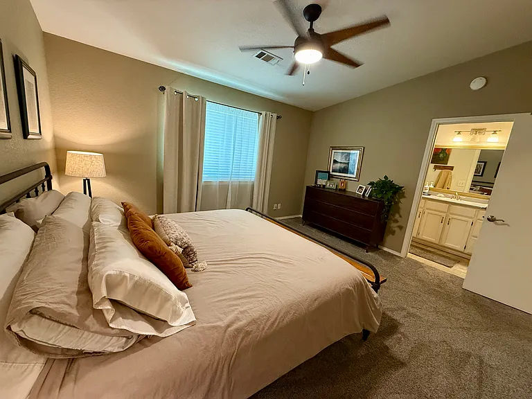 2128 Tiburon Dr — Photo 16