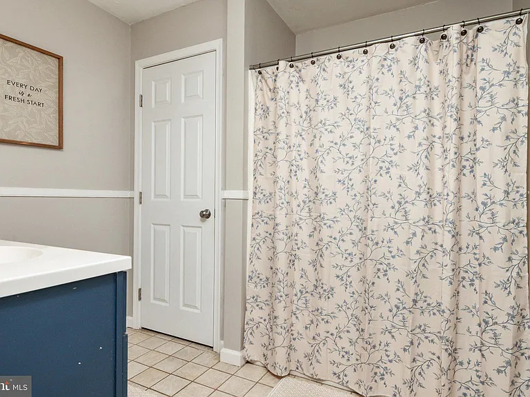 305 Merrick Corner Rd — Photo 23