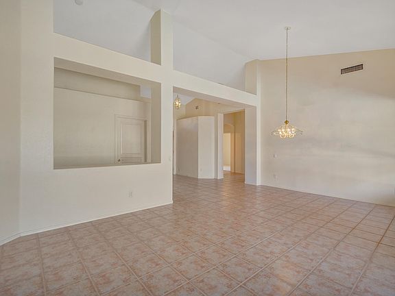 4th image of 3192 W Stephens Pl