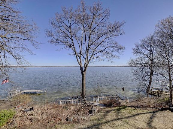 2nd image of 3270 Brooklyn Dr