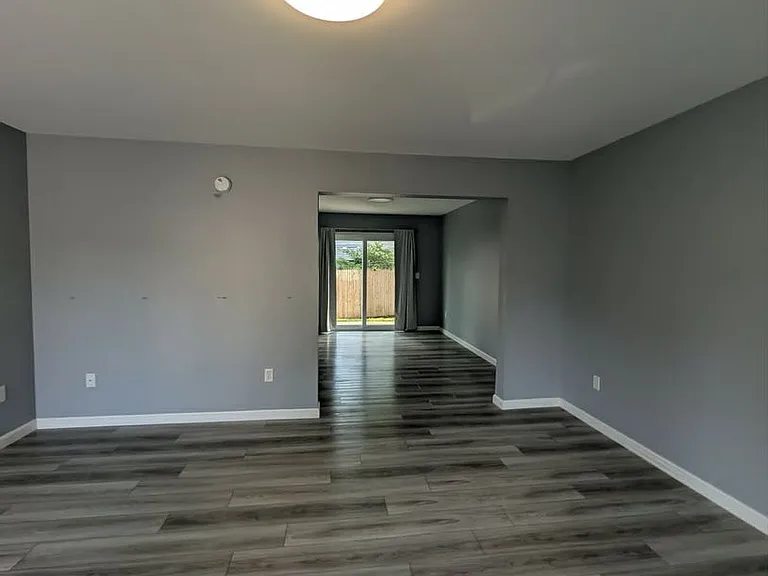 53 Oak St — Photo 16