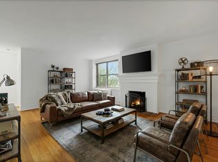 100 E Palisade Ave #24, Englewood, NJ 07631