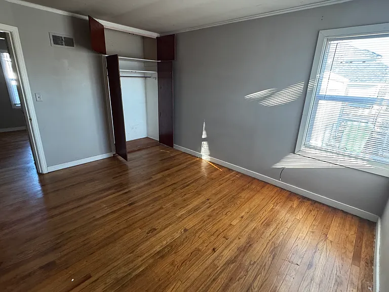 701 W 24th St #1 — Photo 22