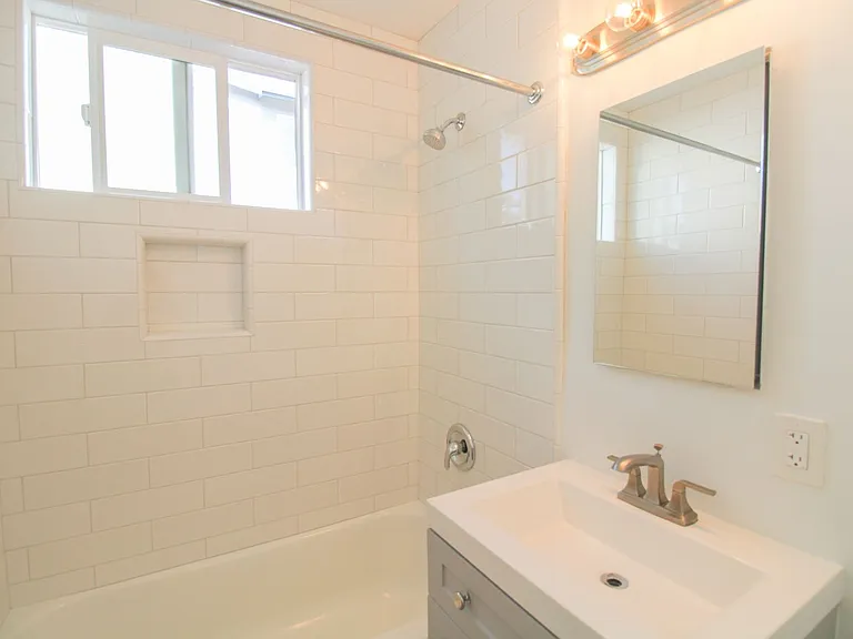 1225 Monte Vista Pl #1 — Photo 12