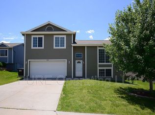 16425 Fowler Ave, Omaha, NE 68116