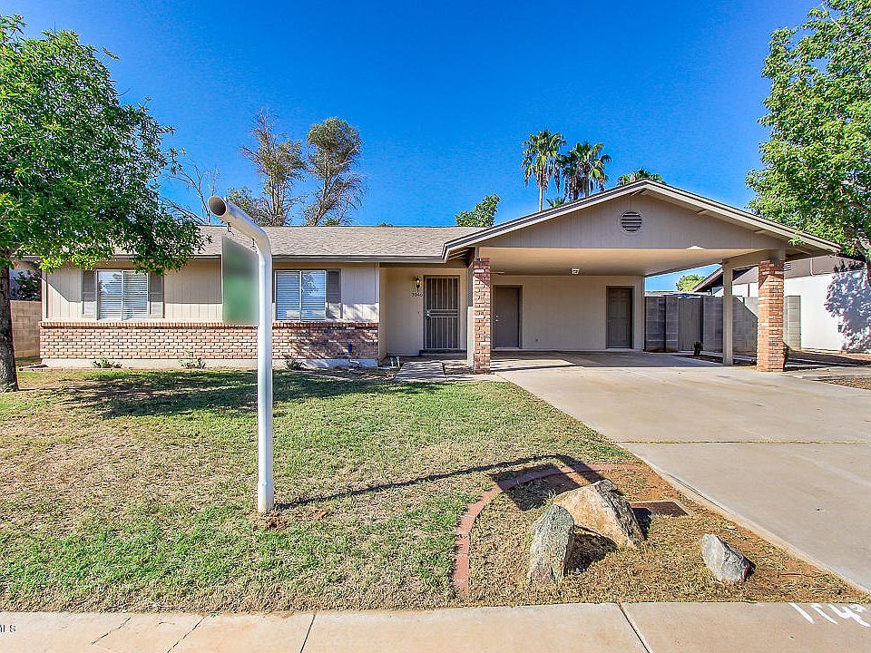 1st image of 3046 E Diamond Ave
