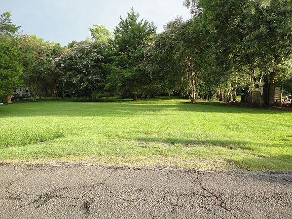 4th image of 118 Bristol Dr