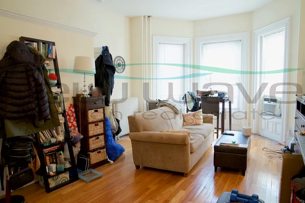 1 bed, 550 sqft, $2,800 — Photo 2