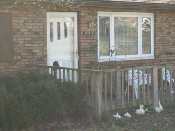 Front Entrance/ Porch