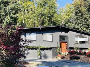 13835 17th Ave SW, Seattle, WA 98166